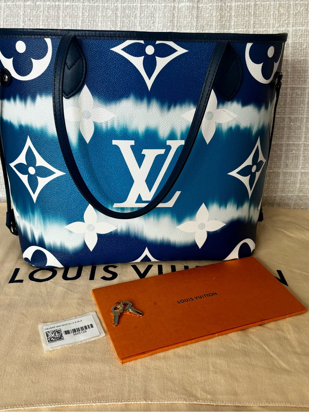 Louis Vuitton Neverfull MM Escale- Datecode SD0290